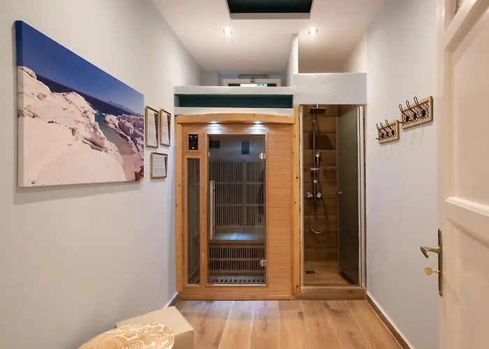 Blue Ark Lavish Sauna Suite